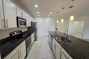 2246 Waukegan Dr, Kissimmee, FL 34758 - Photo 4