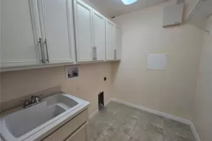 2246 Waukegan Dr, Kissimmee, FL 34758 - Photo 30