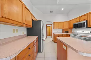 2810 Windsong Ln, Saint Cloud, FL 34772 - Photo 10