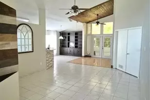 2240 Stonehedge Loop, Kissimmee, FL 34743 - Photo 2
