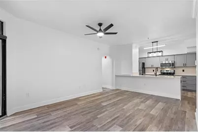 911 N Orange Avenue #309, Orlando, FL 32801 - Photo 10