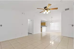 108 Sundown Ct, Davenport, FL 33896 - Photo 8