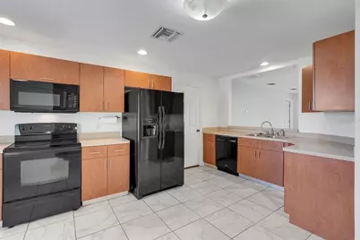 810 Valnera Court, Kissimmee, FL 34758 - Photo 8
