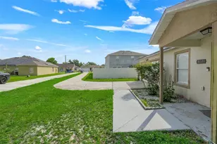 810 Valnera Ct, Kissimmee, FL 34758 - Photo 4