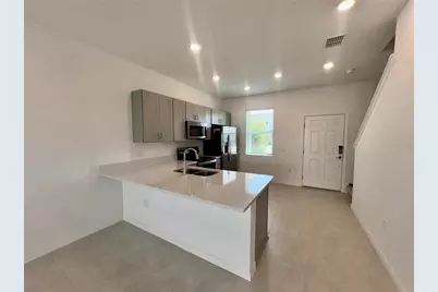 3200 Skyline Loop, Kissimmee, FL 34758 - Photo 4