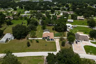 31439 Stirrup Ln, Wesley Chapel, FL 33543 - Photo 4