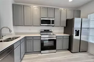 10946 Savannah Wood Dr, Orlando, FL 32832 - Photo 8