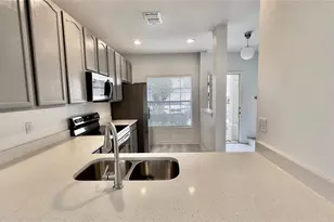 10946 Savannah Wood Dr, Orlando, FL 32832 - Photo 12