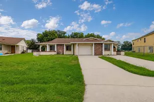 658 Royalty Ct, Kissimmee, FL 34758 - Photo 4