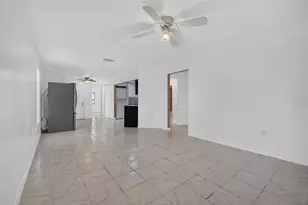 658 Royalty Ct, Kissimmee, FL 34758 - Photo 8