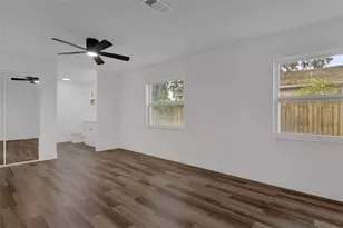 2433 Benjamin Dr, Kissimmee, FL 34744 - Photo 14