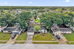 2433 Benjamin Dr, Kissimmee, FL 34744 - Photo 30