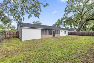 2433 Benjamin Dr, Kissimmee, FL 34744 - Photo 26