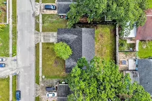 2433 Benjamin Dr, Kissimmee, FL 34744 - Photo 28