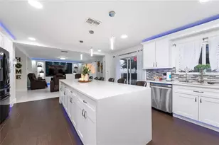 502 Canna Dr, Davenport, FL 33897 - Photo 10