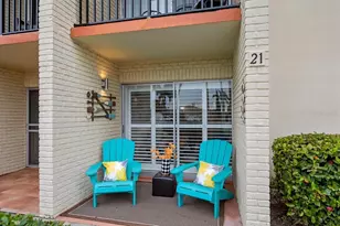 10365 Paradise Blvd, Treasure Island, FL 33706 - Photo 2