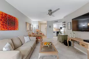 10365 Paradise Blvd, Treasure Island, FL 33706 - Photo 4