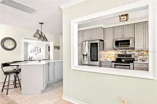 2001 Magnolia Dr, Clearwater, FL 33764 - Photo 8