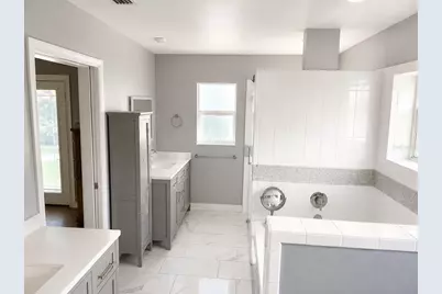 2001 Magnolia Drive, Clearwater, FL 33764 - Photo 8