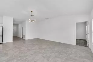243 Hayley St, Winter Haven, FL 33884 - Photo 4