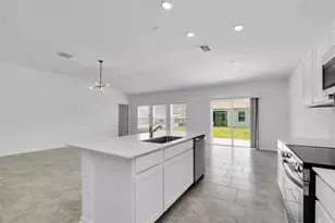 243 Hayley St, Winter Haven, FL 33884 - Photo 12