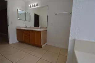 622 Caribou Ct, Poinciana, FL 34759 - Photo 12