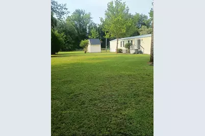 105 Canary Lane, Satsuma, FL 32189 - Photo 2