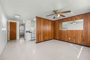 9610 N 12th St, Tampa, FL 33612 - Photo 12
