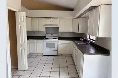 833 Oglethorpe Court, Kissimmee, FL 34758 - Photo 10