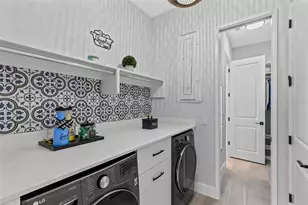 8252 Modiano St, Orlando, FL 32827 - Photo 24