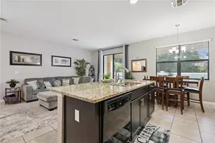 2438 Seven Oaks Dr, Saint Cloud, FL 34772 - Photo 10