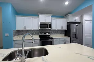 656 Cotulla Dr, Kissimmee, FL 34758 - Photo 8
