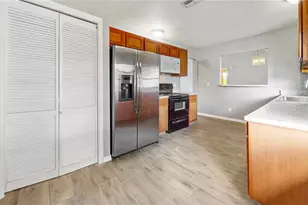 305 Medina Ct, Kissimmee, FL 34758 - Photo 8