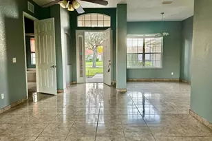 421 Bay Leaf Dr, Poinciana, FL 34759 - Photo 4
