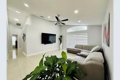 8885 Palisades Beach Avenue, Orlando, FL 32829 - Photo 8