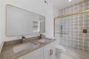 3503 S Crystal Lake Dr, Orlando, FL 32806 - Photo 10