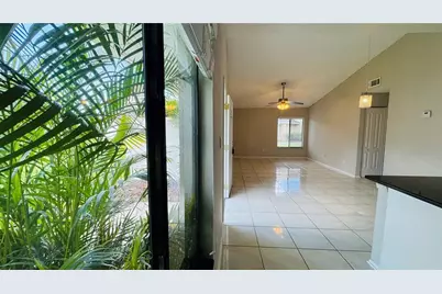 4415 Pinebark Avenue #48-4, Orlando, FL 32811 - Photo 8