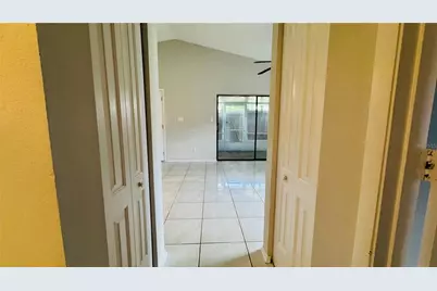 4415 Pinebark Avenue #48-4, Orlando, FL 32811 - Photo 12