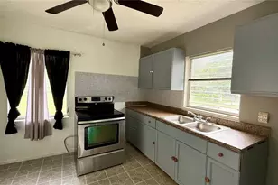 202 E Polk St, Auburndale, FL 33823 - Photo 4