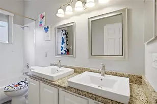 340 Ballyshannon Dr, Davenport, FL 33897 - Photo 28