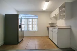 526 Caribbean Dr, Davenport, FL 33897 - Photo 2