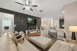 2537 Camden Park Cir, Davenport, FL 33837 - Photo 10