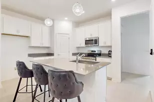2538 Peace Of Mind Ave, Kissimmee, FL 34744 - Photo 10