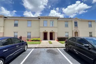 2848 Club Cortile Cir, Kissimmee, FL 34746 - Photo 2