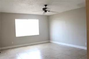 9101 Tudor Dr, Tampa, FL 33615 - Photo 6