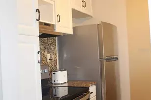 9101 Tudor Dr, Tampa, FL 33615 - Photo 10