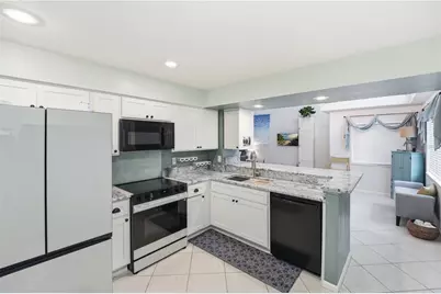 56 Lake Forest Place, Palm Coast, FL 32137 - Photo 8