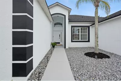 2529 Jasmine Trace Drive, Kissimmee, FL 34758 - Photo 2