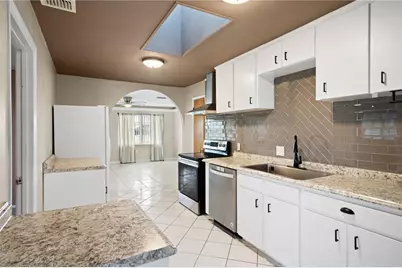 805 Center Street, Dundee, FL 33838 - Photo 14