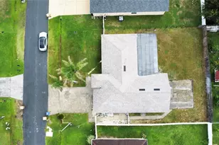 305 Cornwallis Ct, Kissimmee, FL 34758 - Photo 18